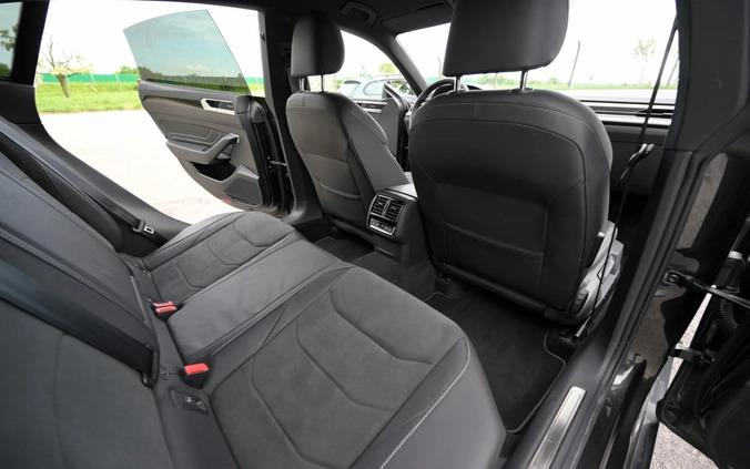 Volkswagen Arteon cena 115900 przebieg: 166000, rok produkcji 2020 z Czempiń małe 529